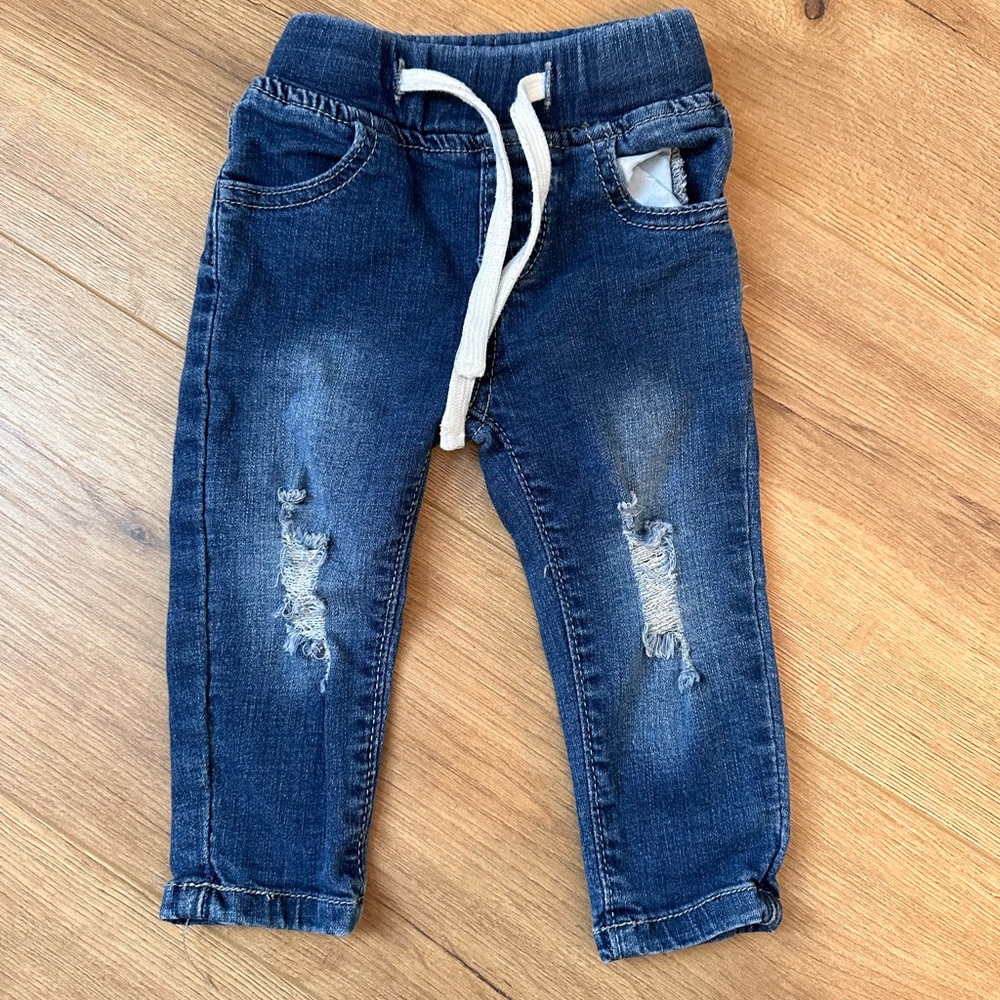 Little Bipsy jeans size 6-12 months.